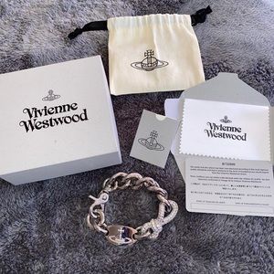 Vivienne Westwood Nikita
Bracelet (AUTHENTIC)